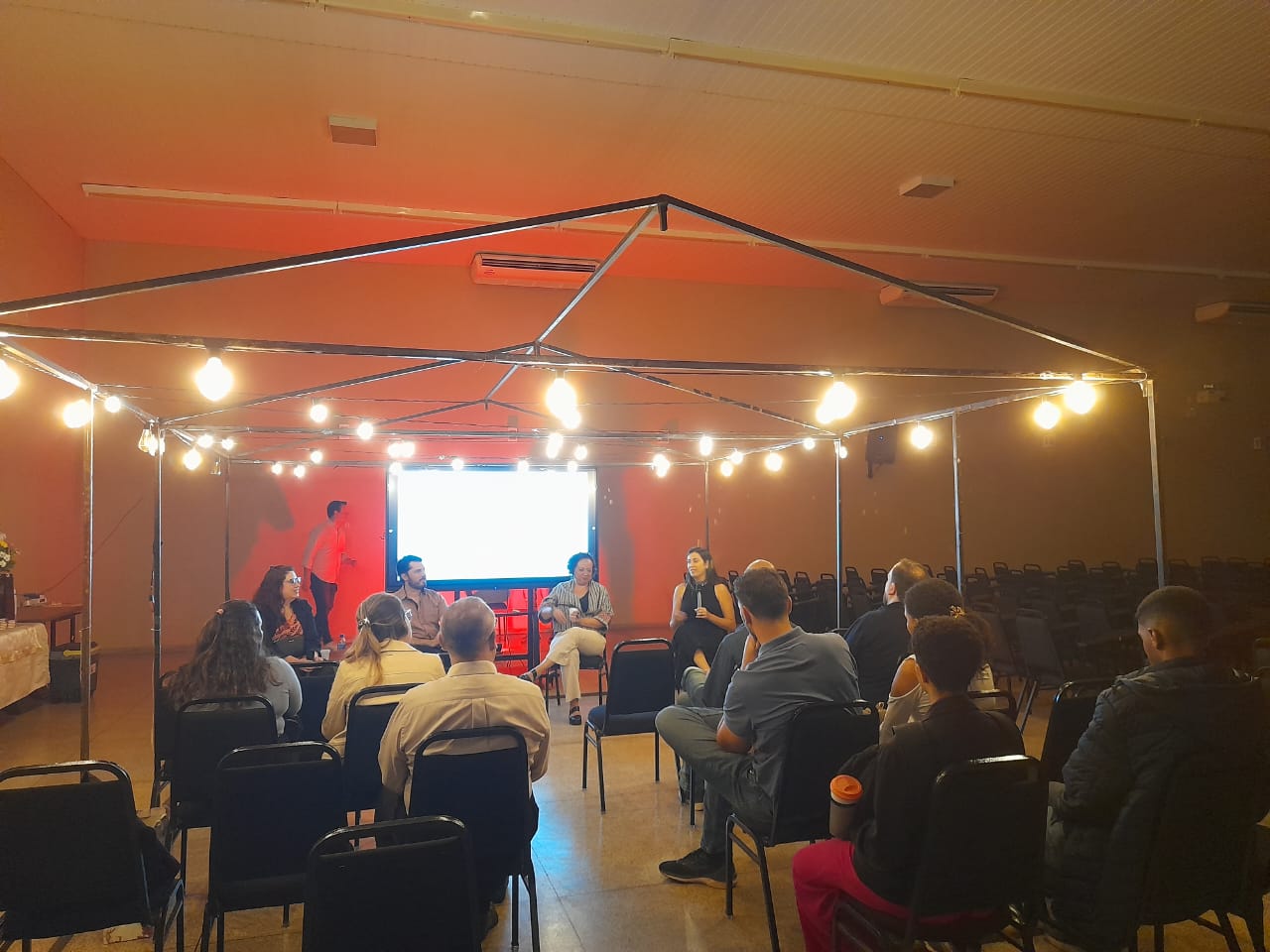 9ª Semana de Arquitetura e Urbanismo | Leandro Paganelli, Lívia Scarpellini e Thais Regina