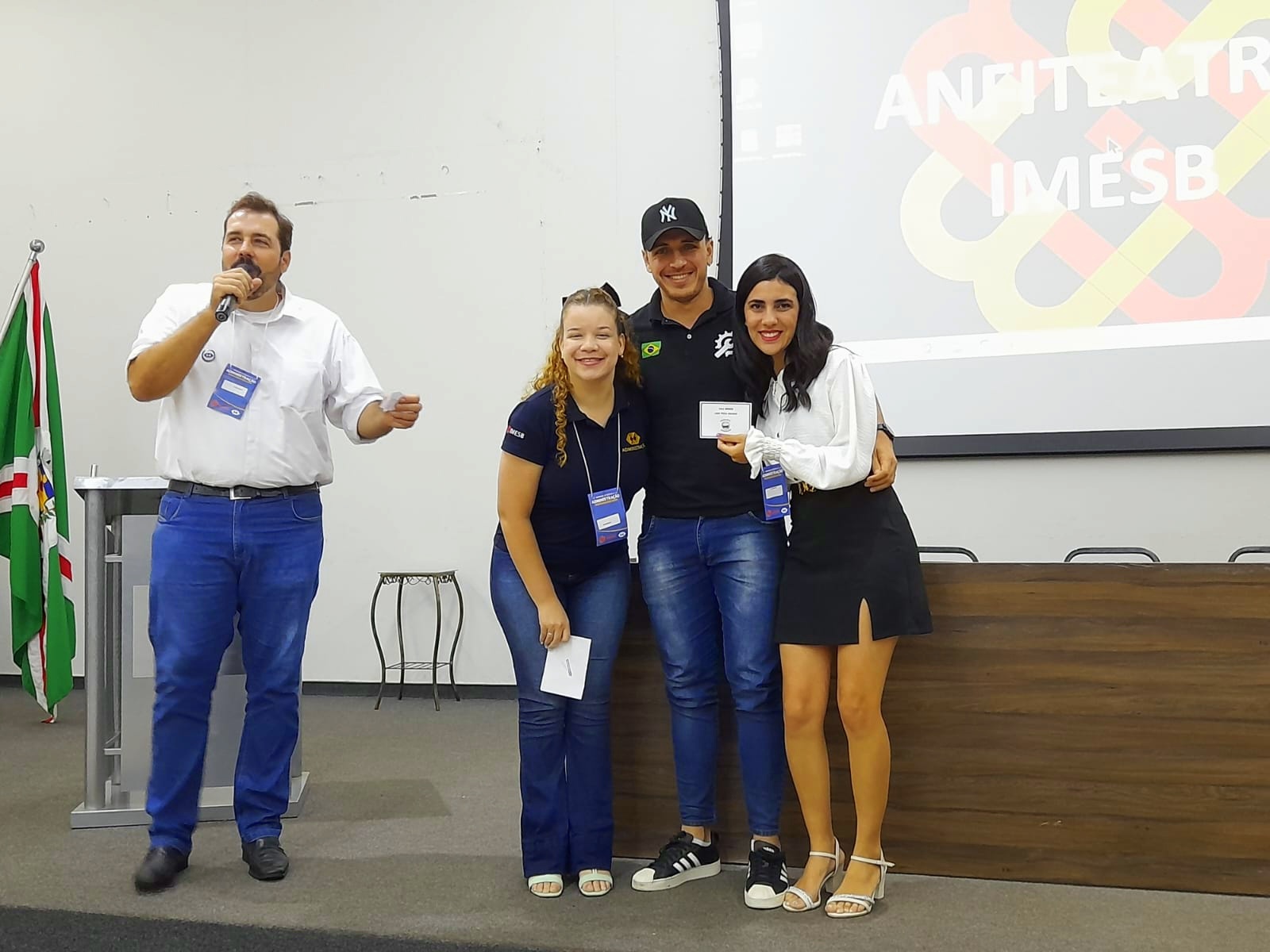 33ª Semana Científica da Administração | Stephanie Achcar e  Rafael Natrielli