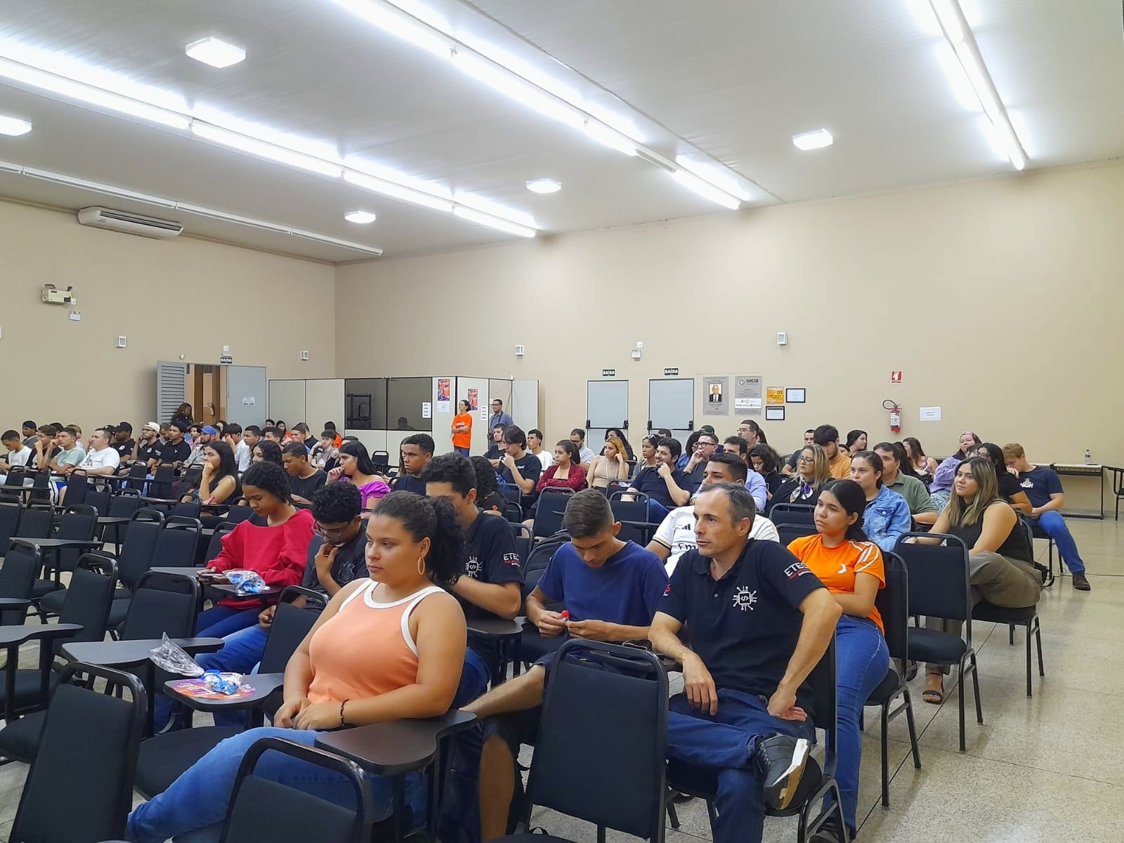 33ª Semana Científica da Administração | Stephanie Achcar e  Rafael Natrielli