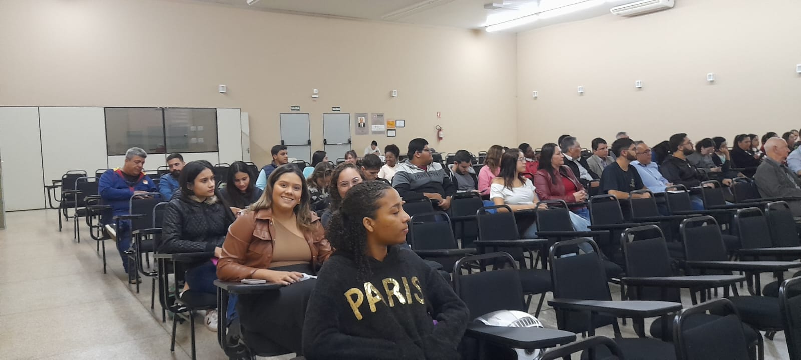 Workshop “Em mentes quadradas, ideias novas não circulam”