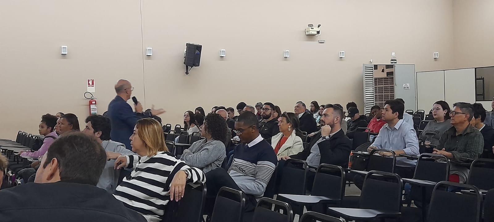 Workshop “Em mentes quadradas, ideias novas não circulam”