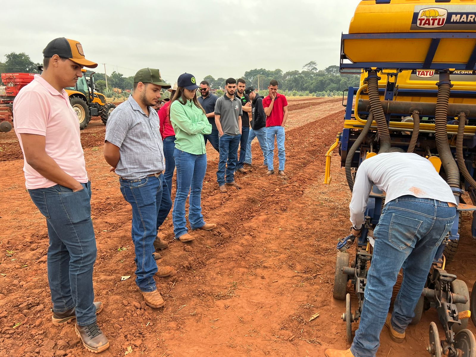Curso de Engenharia Agronômica promove aulão sobre Regulagem e Calibração