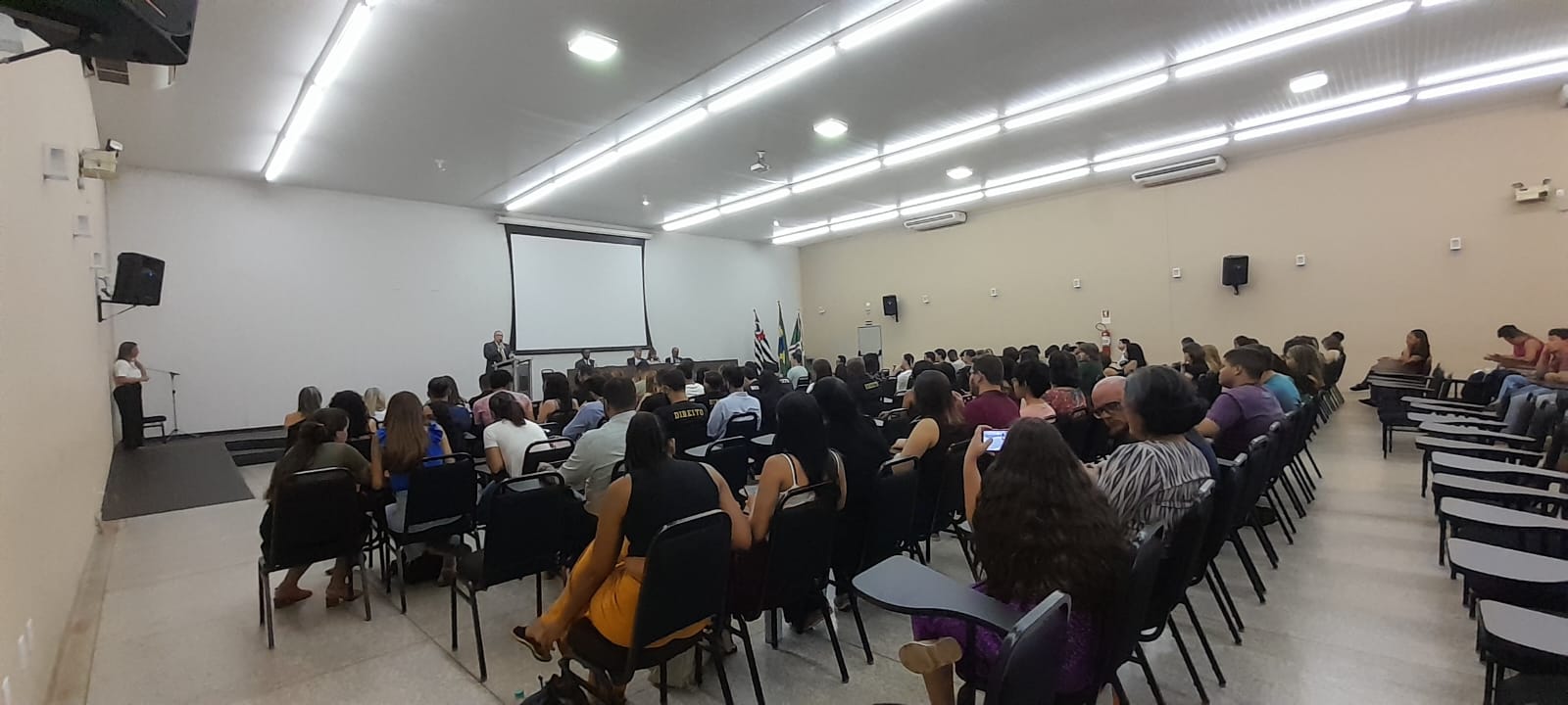 IMESB lança obra coletiva produzida por professores e alunos egressos da Instituição
