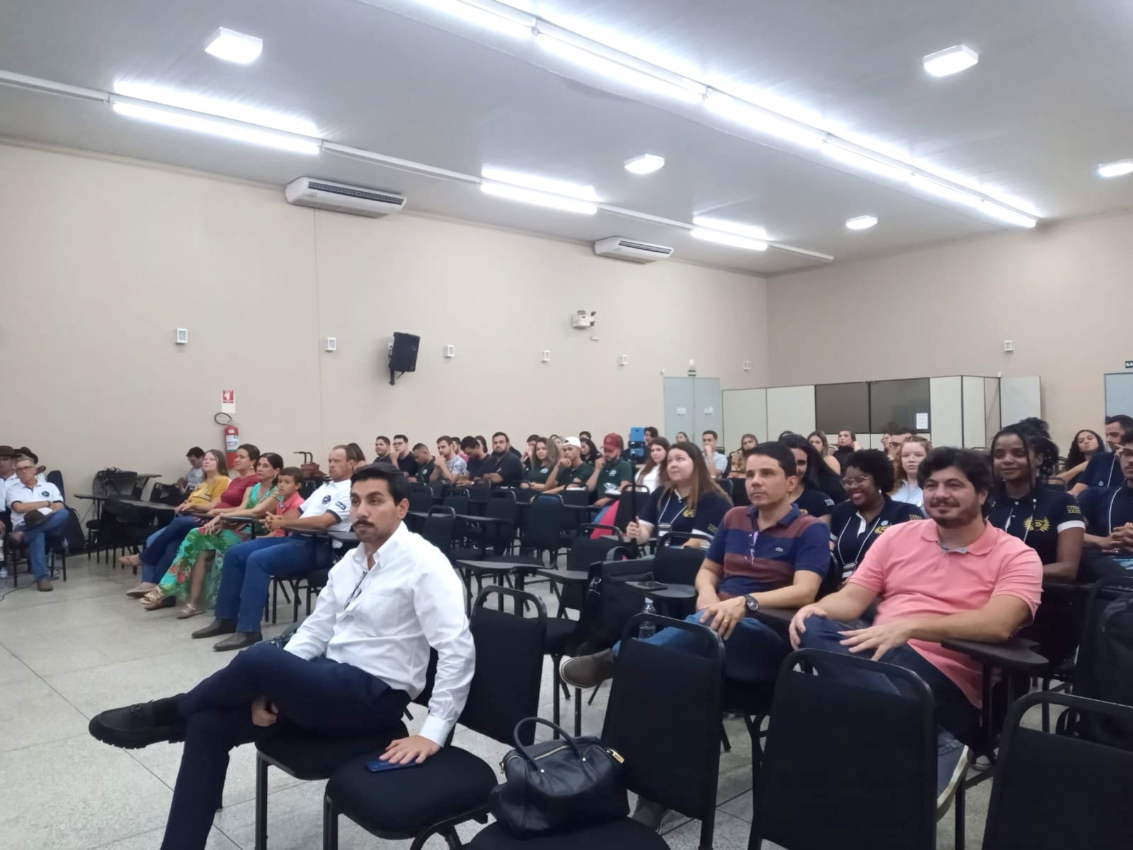 32ª Semana de Administração | Carol Curimbaba