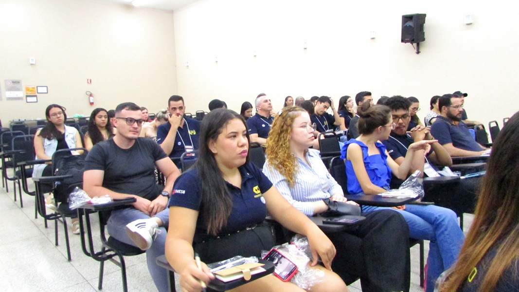 32ª Semana de Administração | Carol Curimbaba