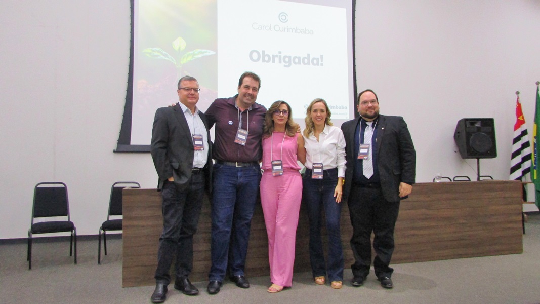 32ª Semana de Administração | Carol Curimbaba