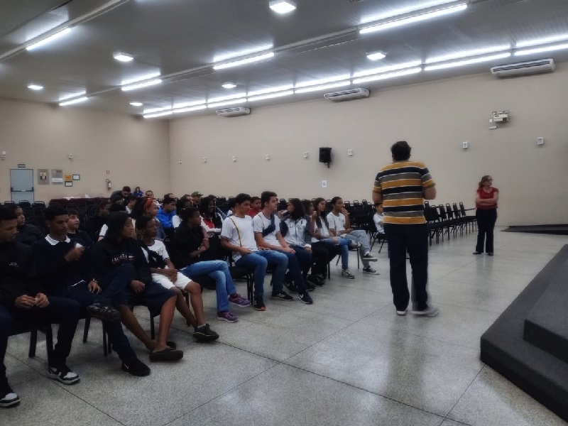 IMESB recebe a visita dos alunos da Escola José Francisco Paschoal