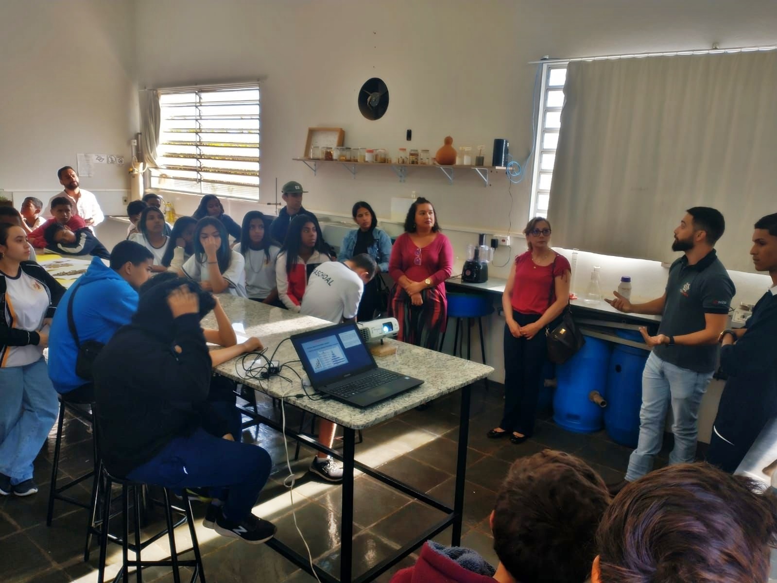 IMESB recebe a visita dos alunos da Escola José Francisco Paschoal