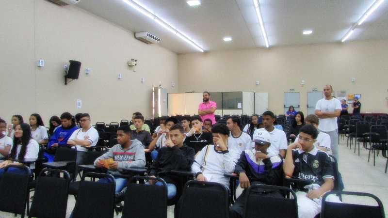 IMESB recebe a visita dos alunos da Escola José Francisco Paschoal