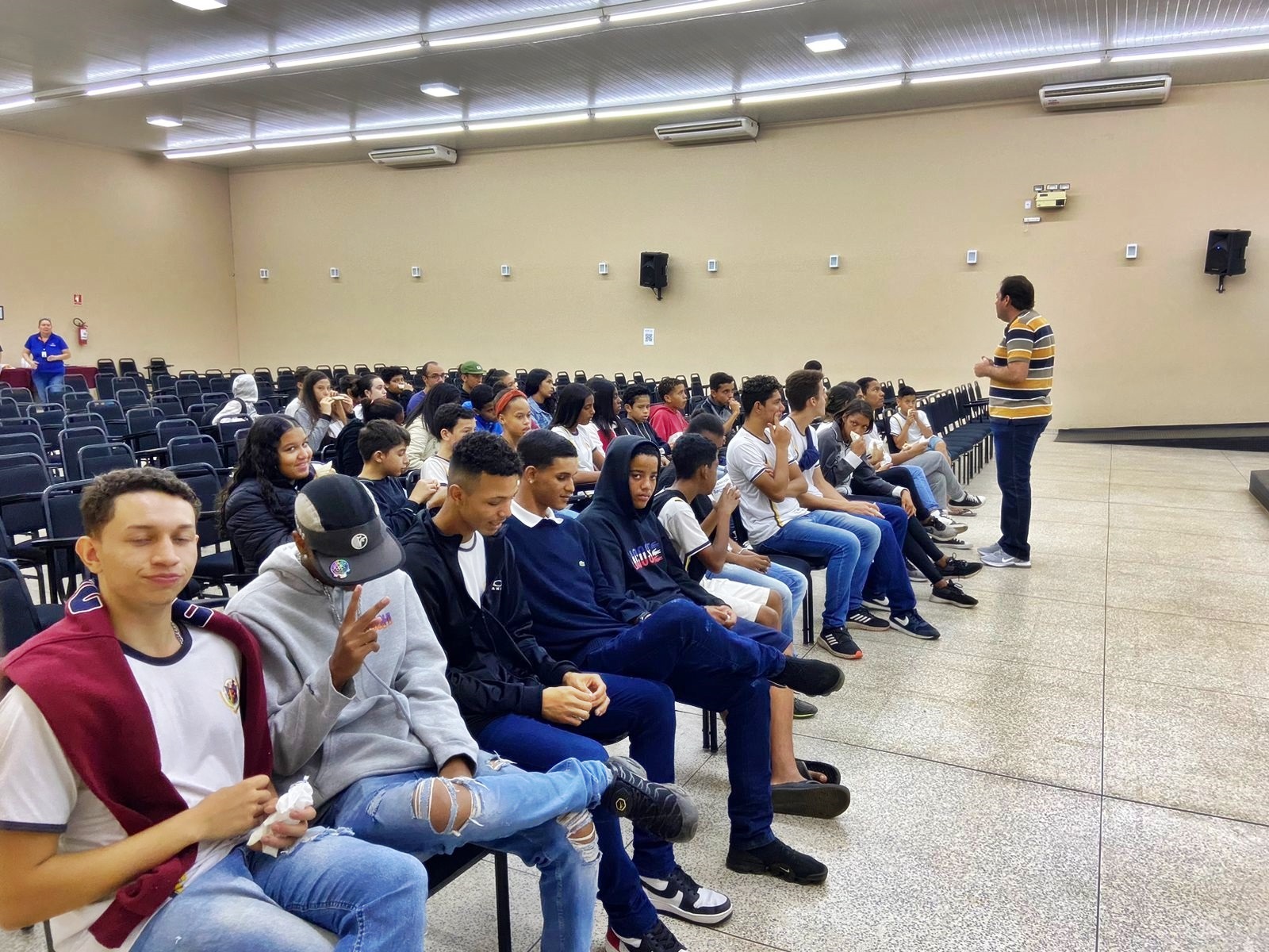 IMESB recebe a visita dos alunos da Escola José Francisco Paschoal