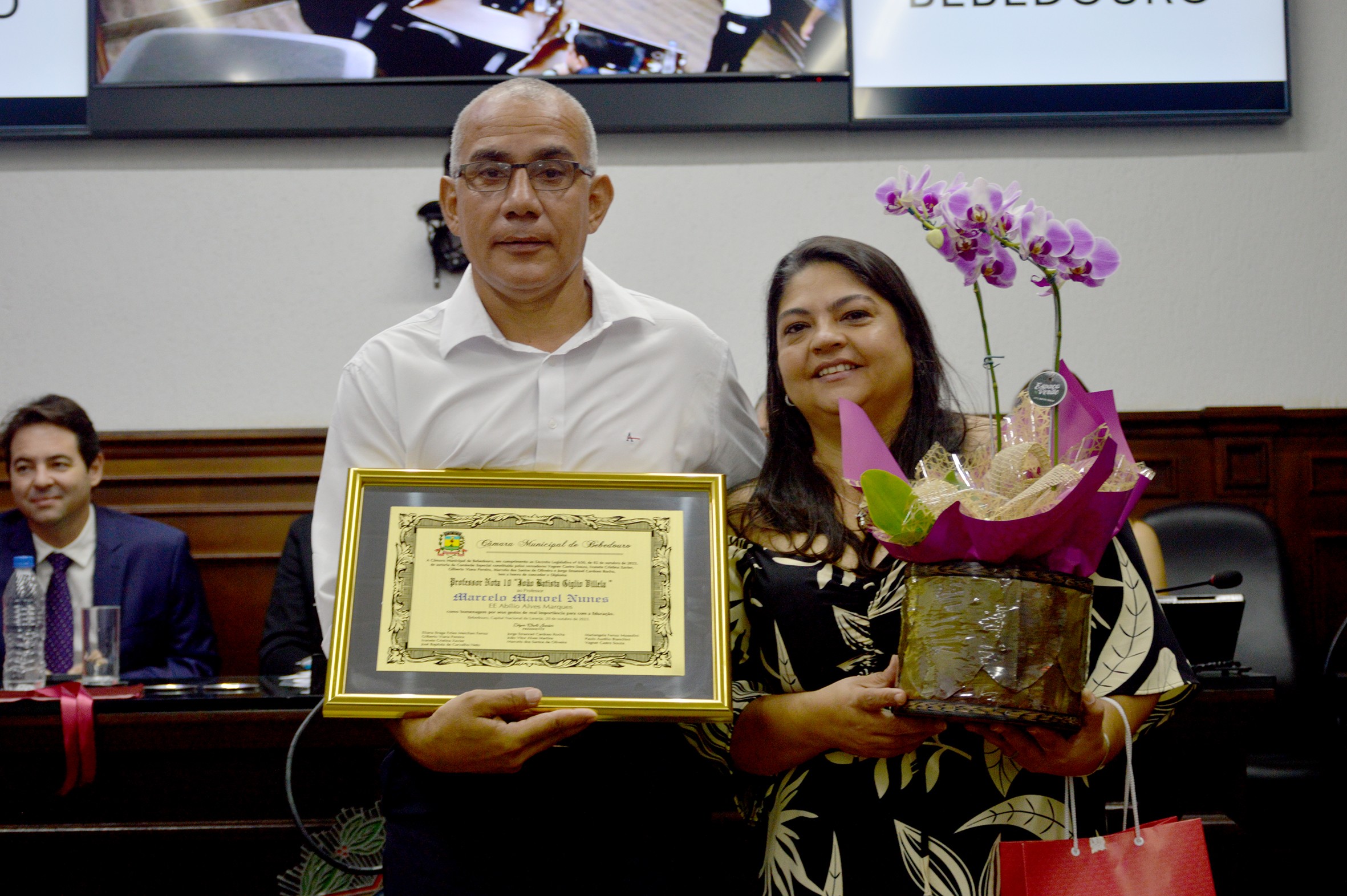 Professora de Direito Rosiane Sasso Rissi recebe título de Honra ao Mérito