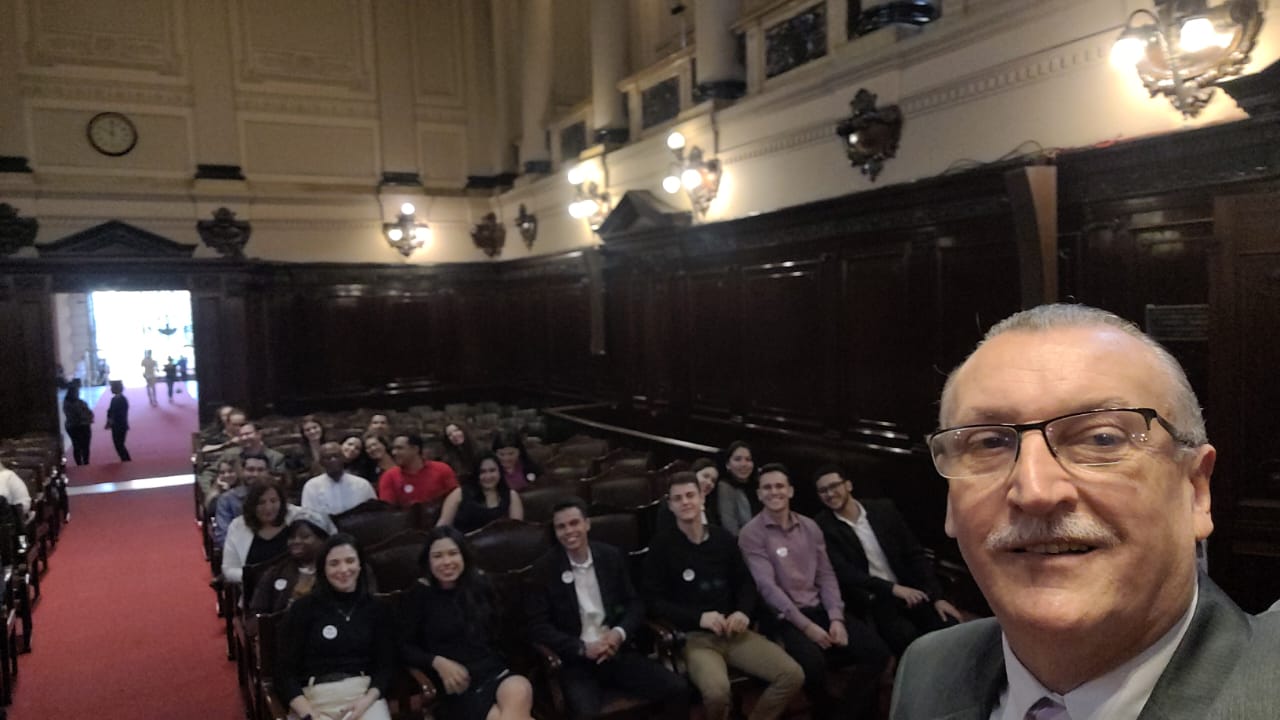 31a9321a-89ed-487e-9014-1d913e49403f