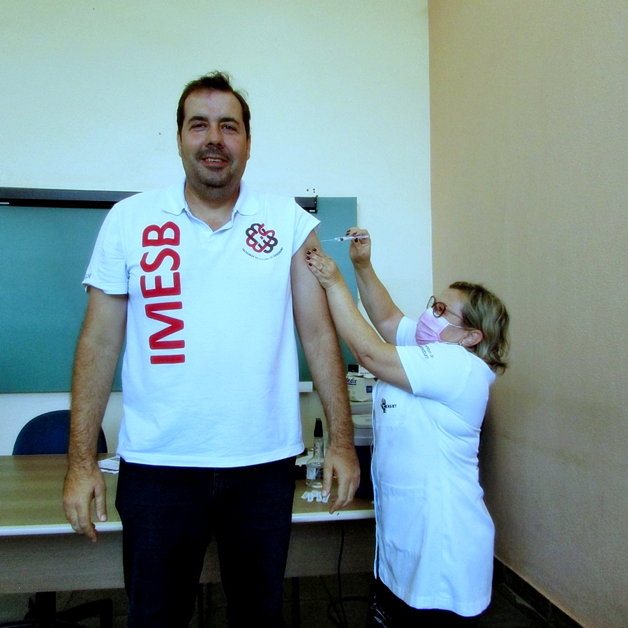 IMESB promove vacinação contra a gripe Influenza para professores e colaboradores
