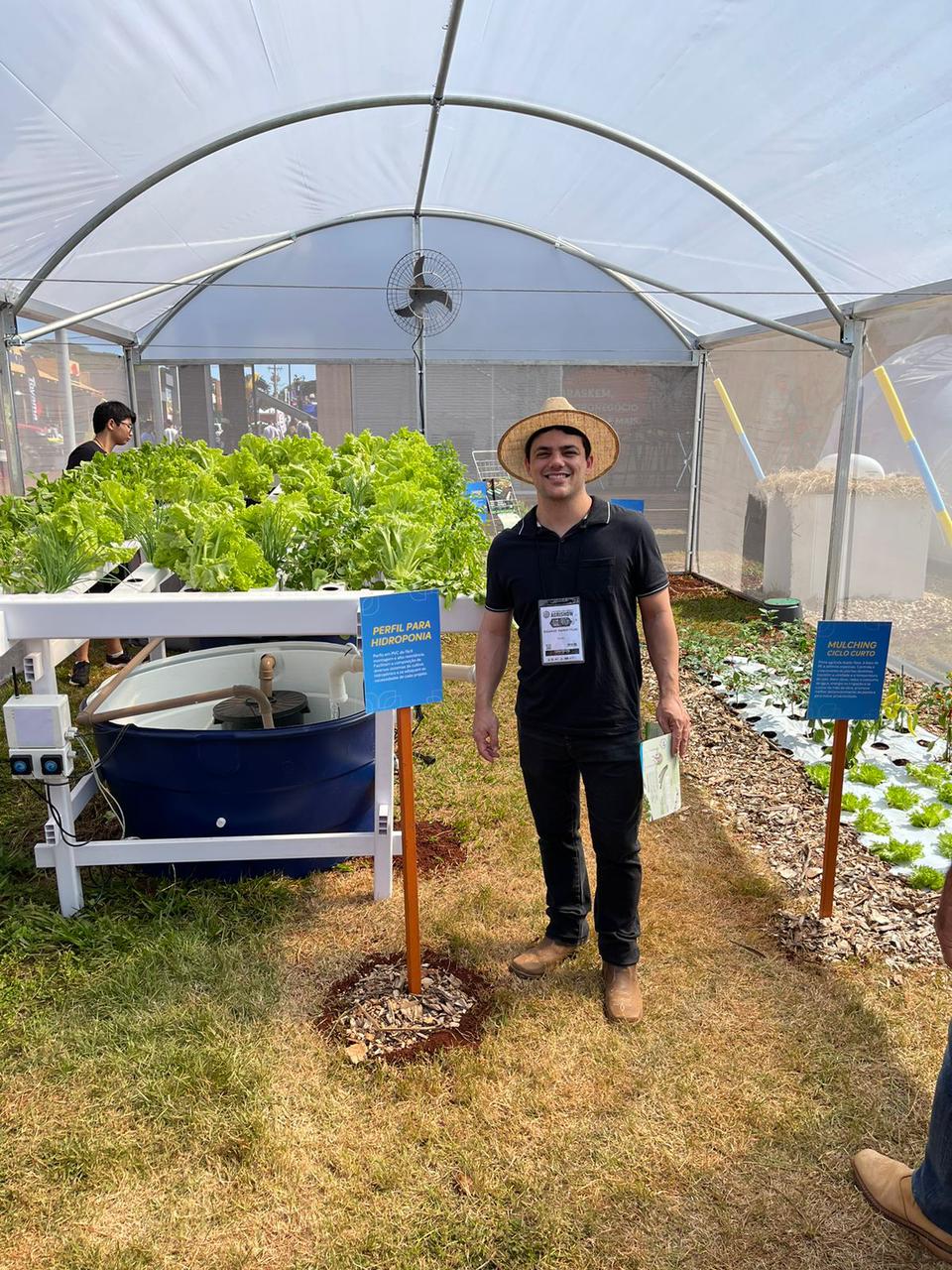 b23caafd-1a65-42cc-8b6c-2a07f059cf11