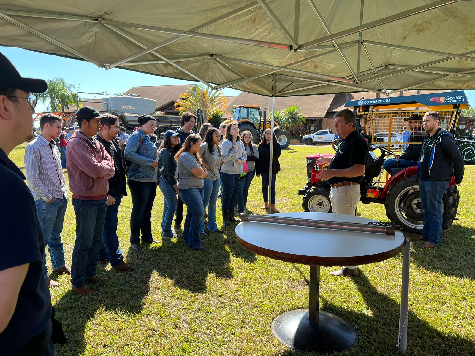 bb696451-cb88-40b8-a98d-7ffb157e363b