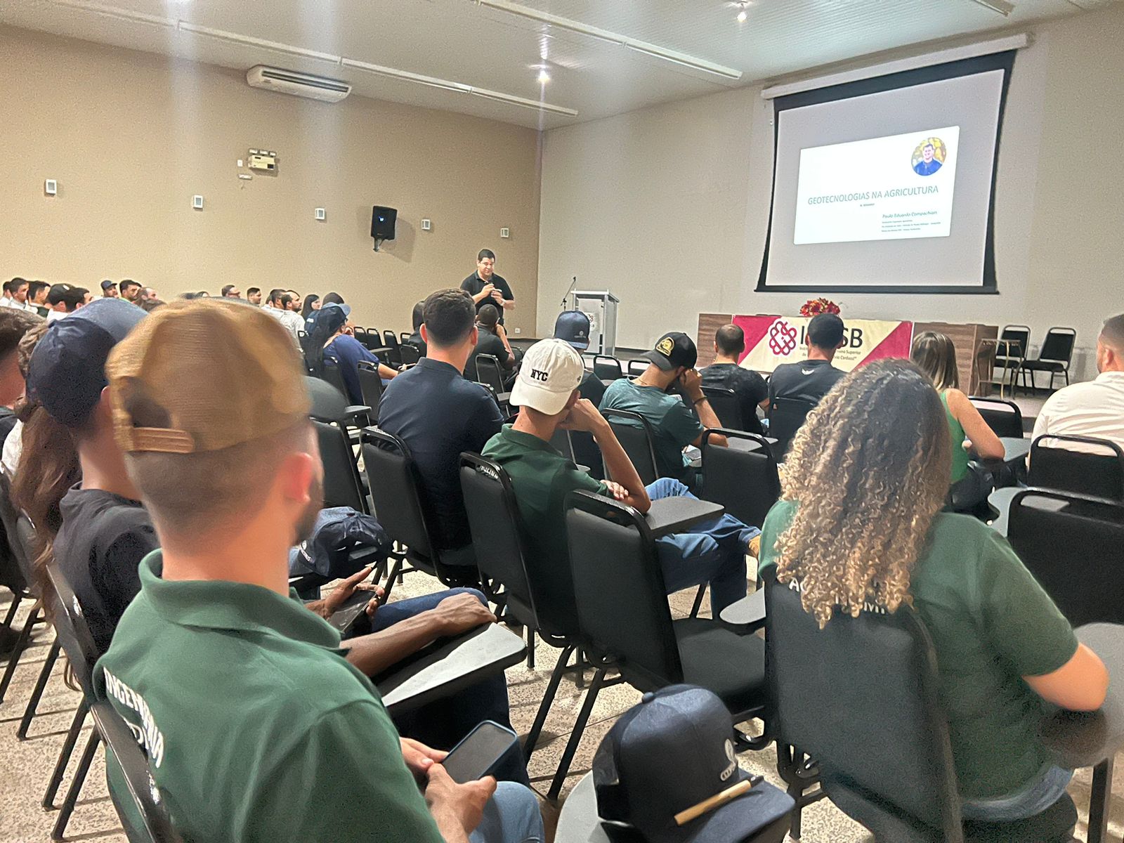 Geotecnologias na Agricultura é tema da segunda noite da Semana Acadêmica Seeagro