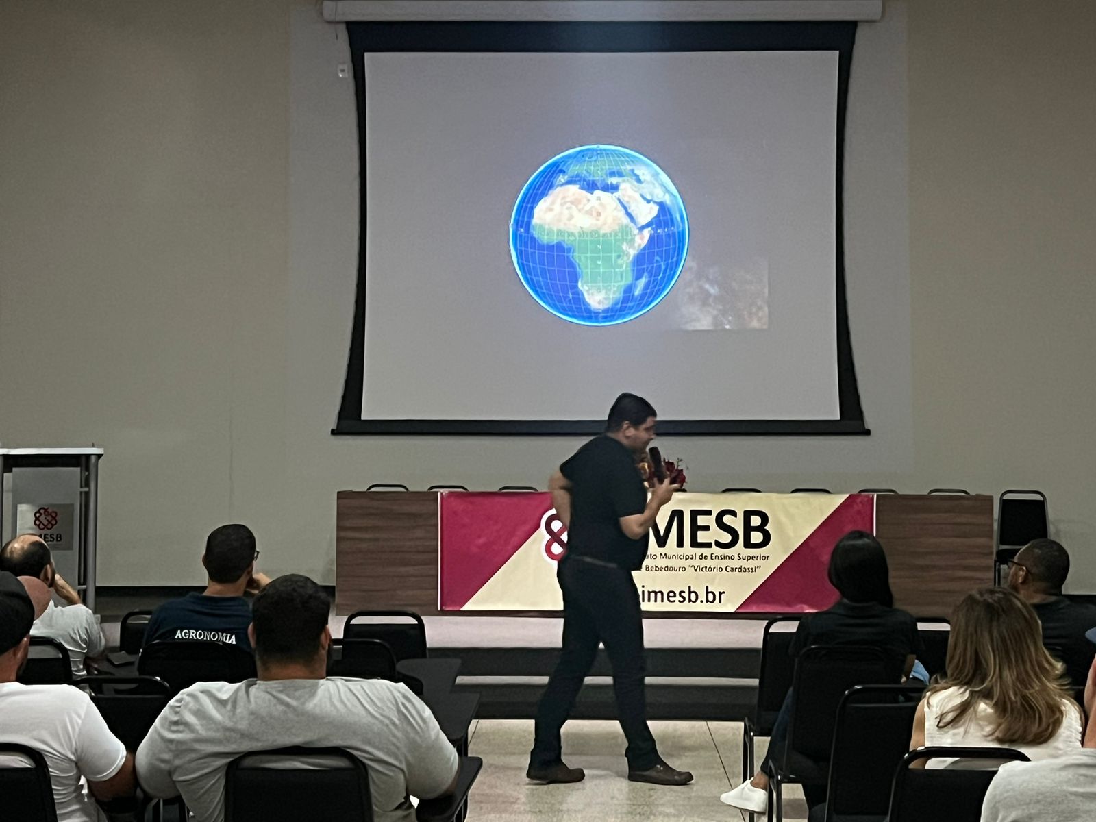 4e452076-9b06-4a61-9b96-3bd3deeba20e