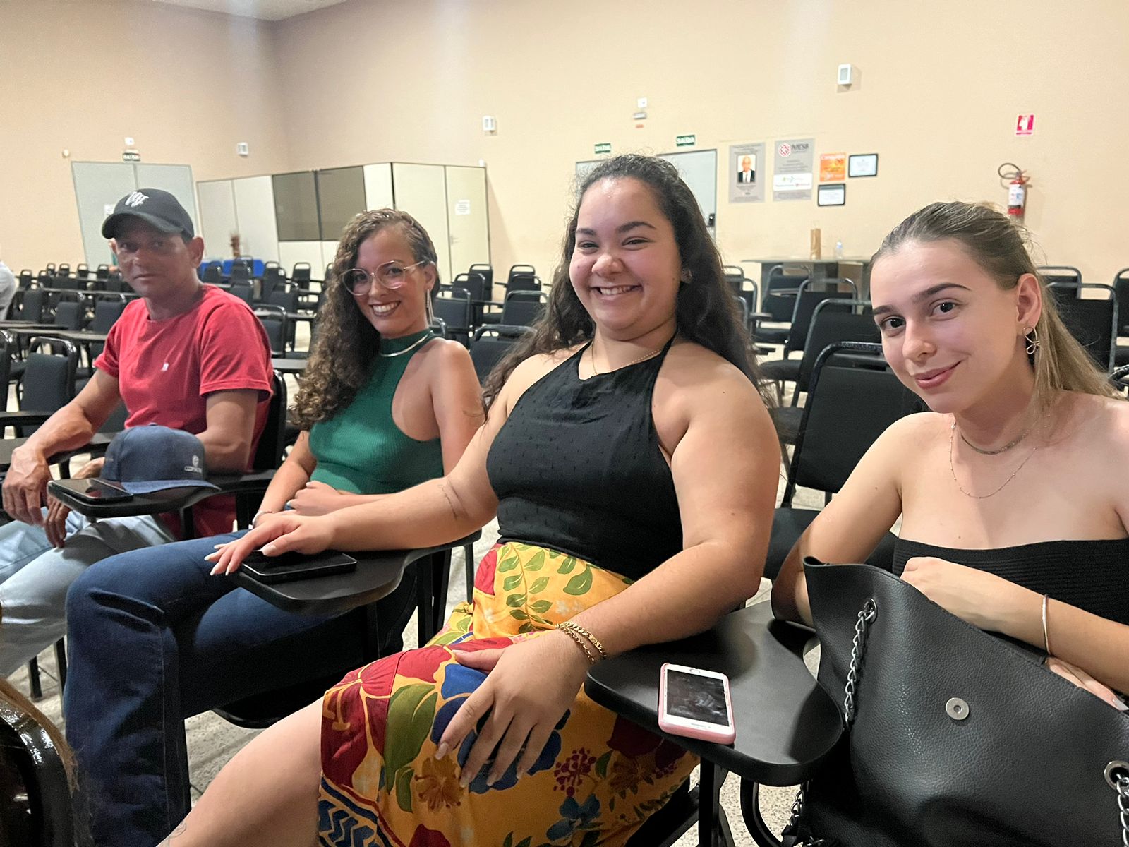 f6674bd2-3e0a-412f-ba01-f0be2ec951c2