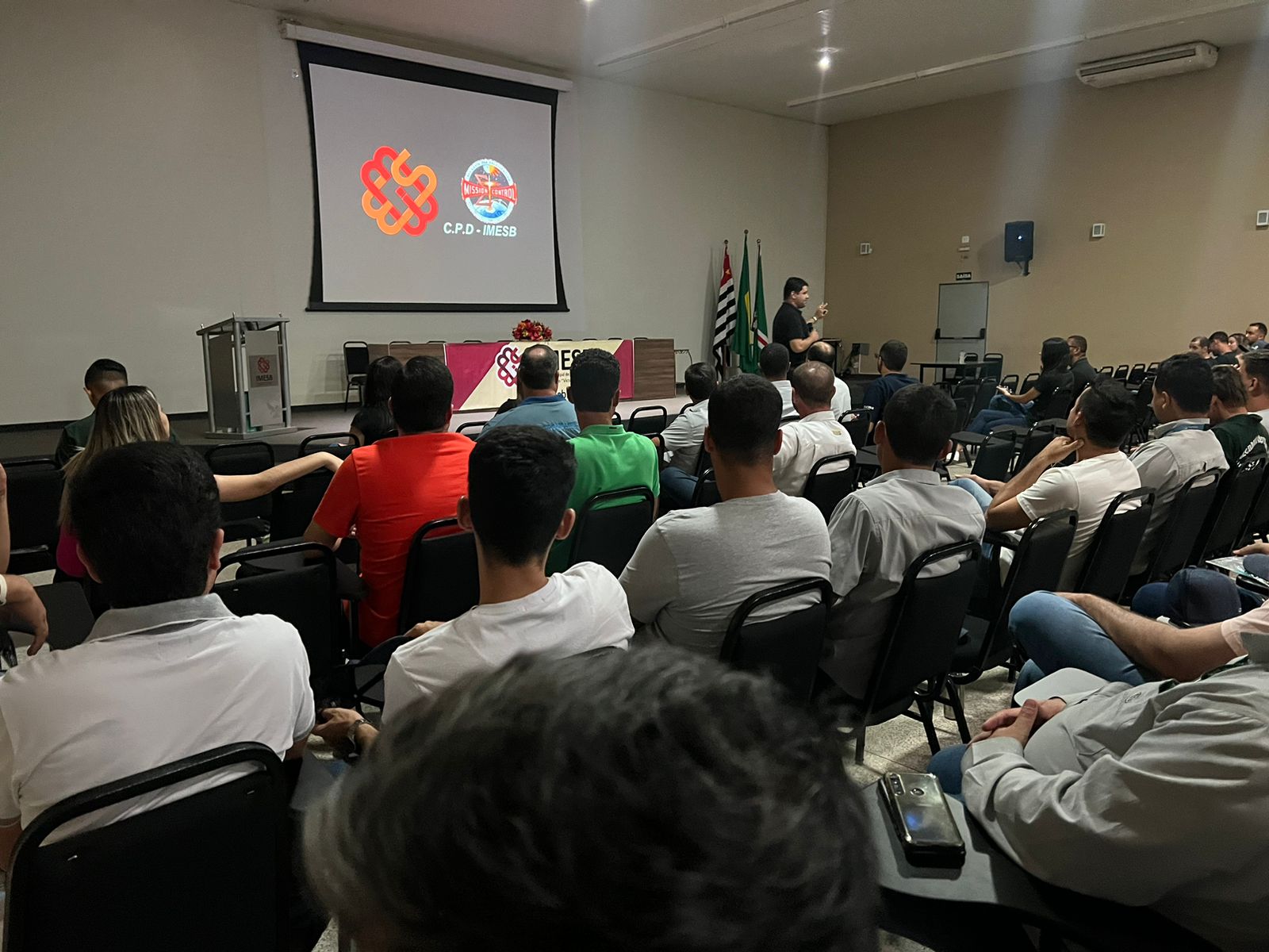 2fdbc10d-0262-43a1-830d-25fe54b2f9f8