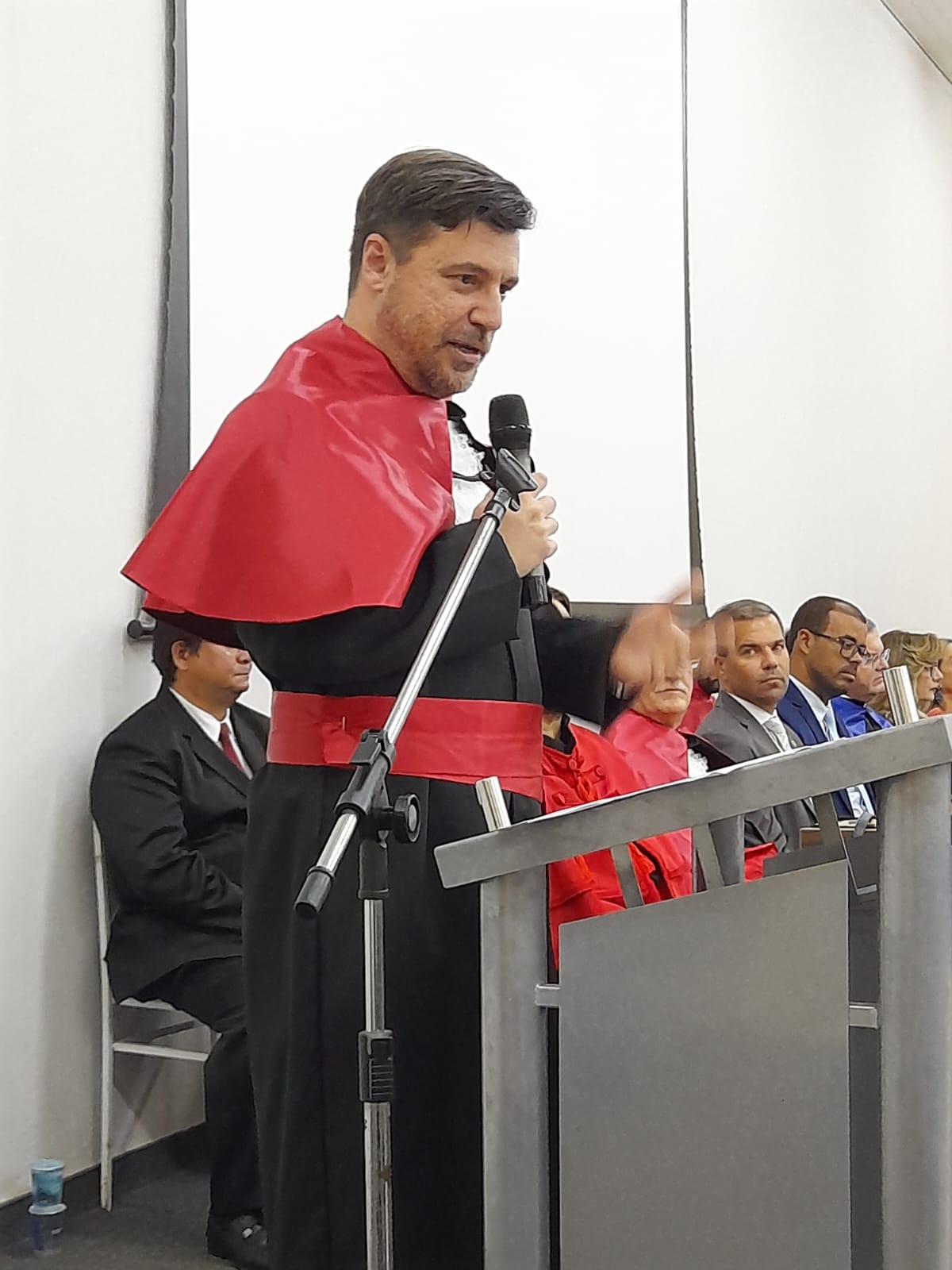 10f1e2d4-e370-4f3c-bd85-6678560e5164