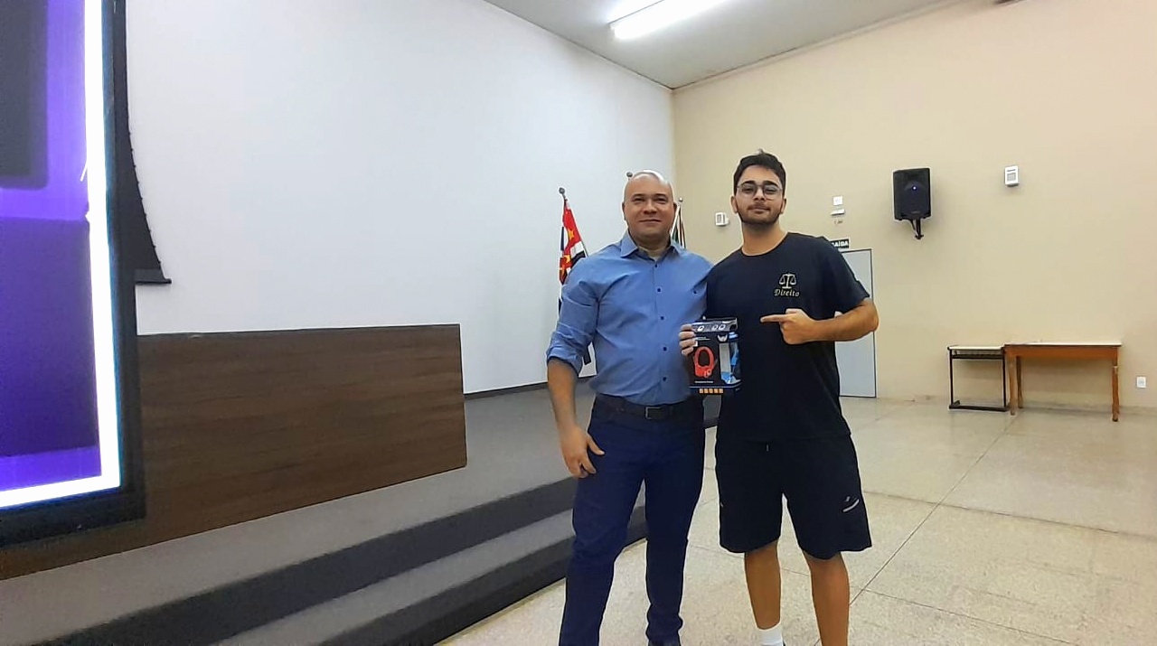 9d8225e6-80ed-458a-9d24-f2b7f112ad09