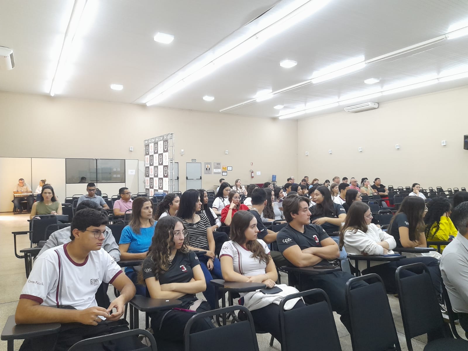 75ec5901-a207-43da-a175-129d3bf815e0