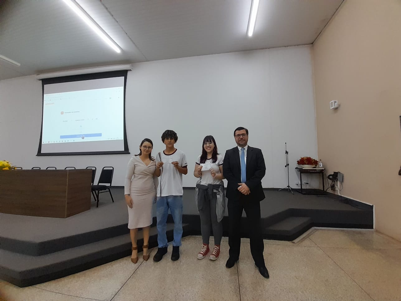 5d987b6b-c766-4fb0-8c7e-6d9ec04737f4