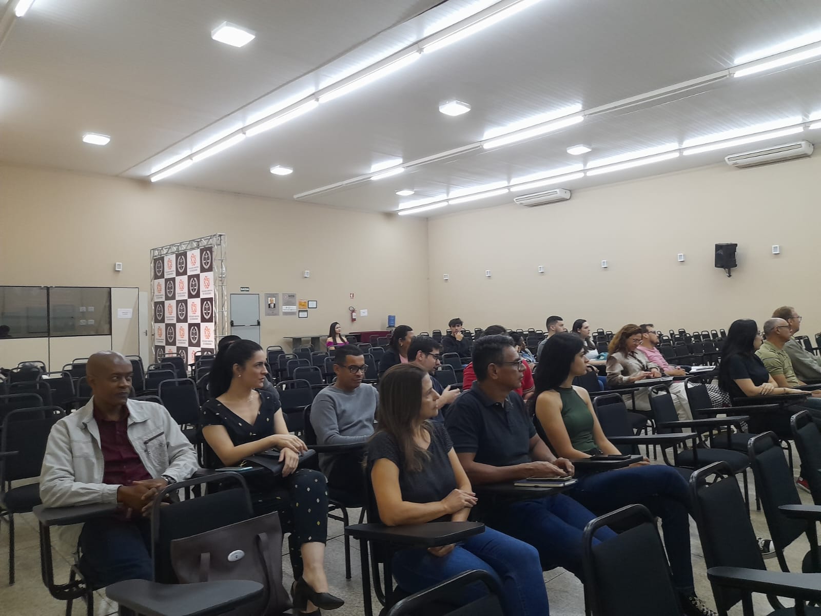 c9f3ad44-3281-4aa8-a9d7-53576926c844