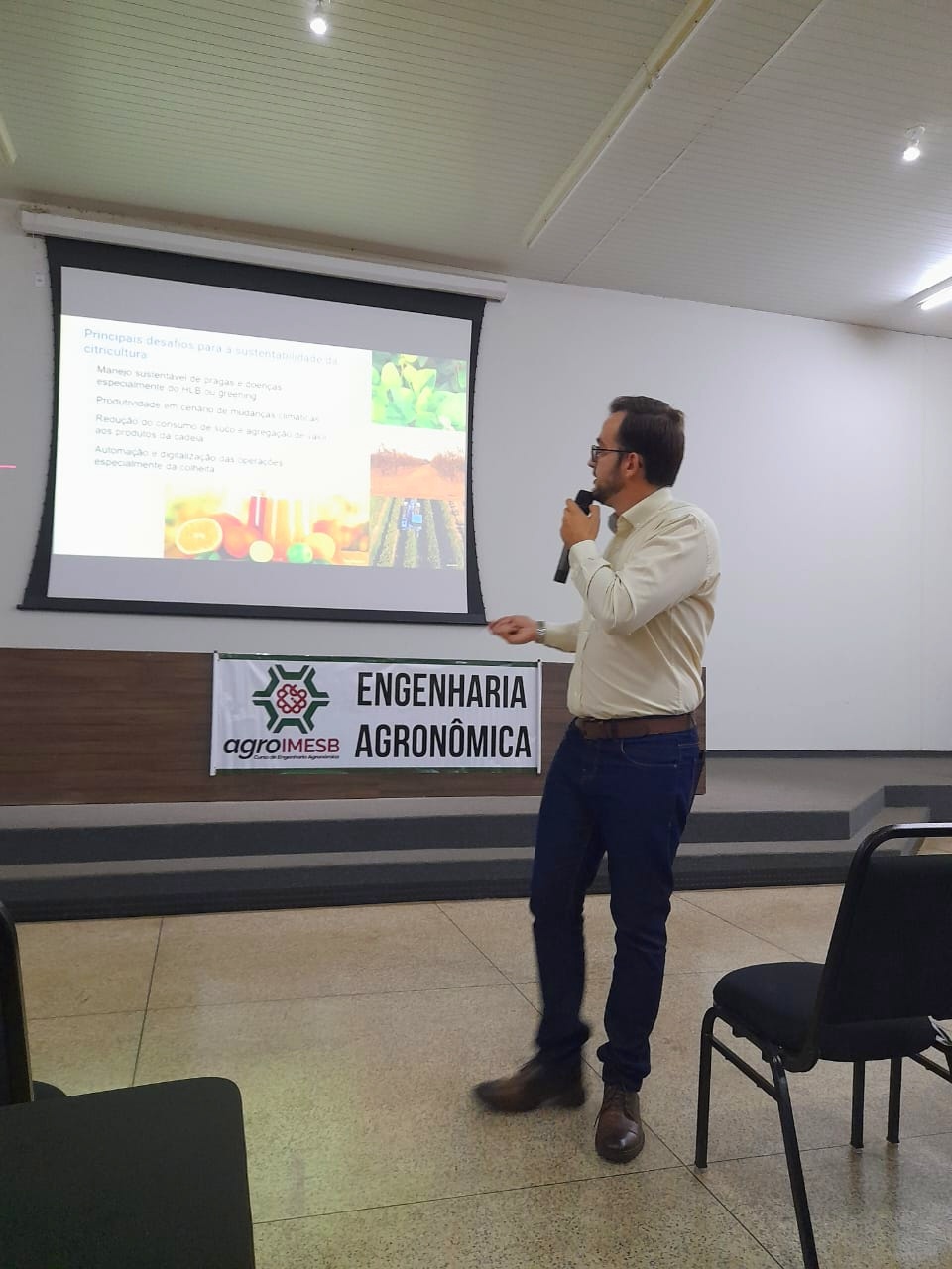 27201960-24f2-45c6-aea6-9a4682ce472f