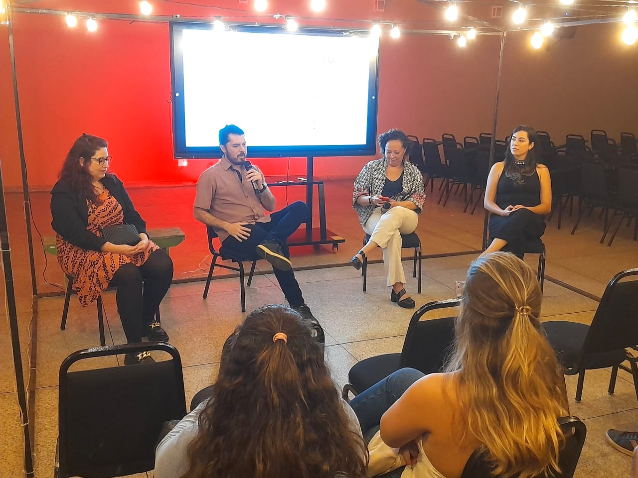 14dfa3ad-dcd0-4bcb-a90c-7736dfa90711