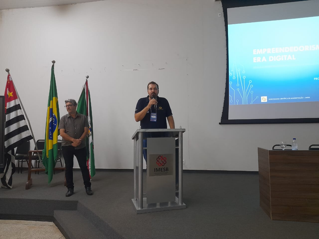 33ª Semana Científica da Administração | Prof. Me. Vitor Edson Marques Jr.