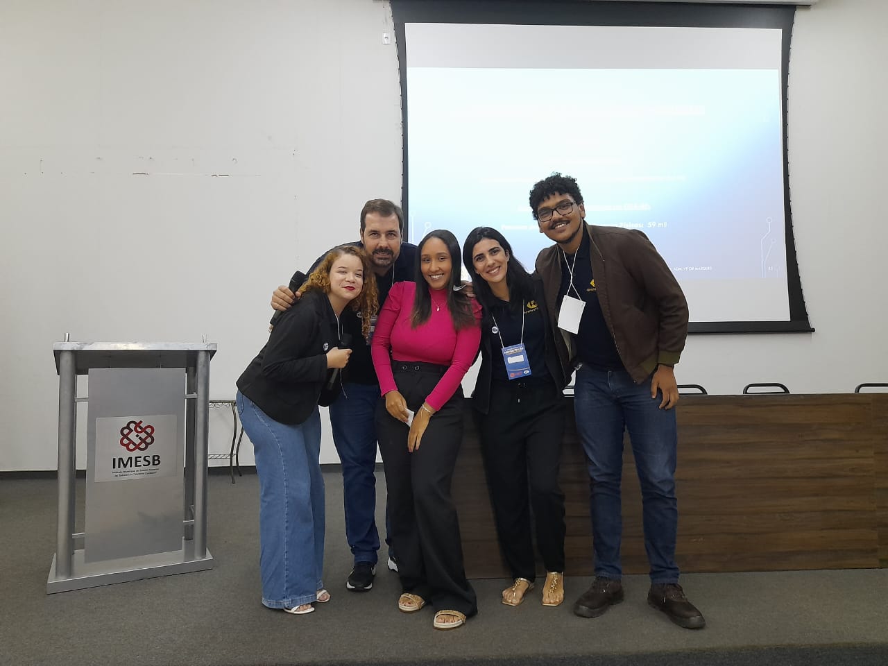 b0d0fc8e-f562-4fd5-80e1-71bd49566b5e