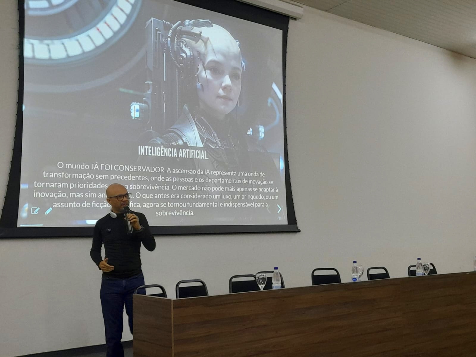 c83dc253-2d82-41bd-afb7-41e8cfa8b7d0