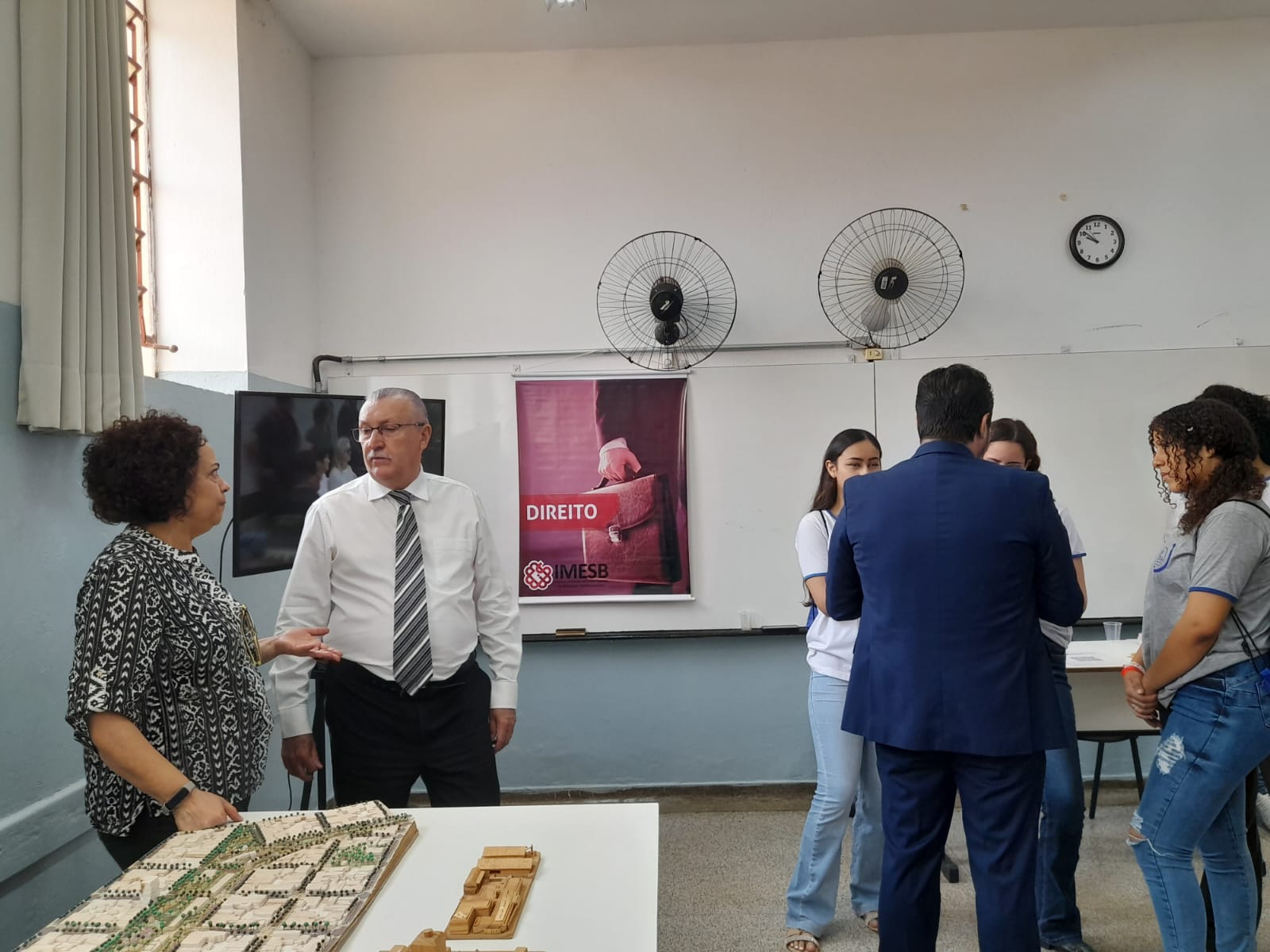 2eb0c0f5-46f1-4cba-9c2a-bc1984181c3b