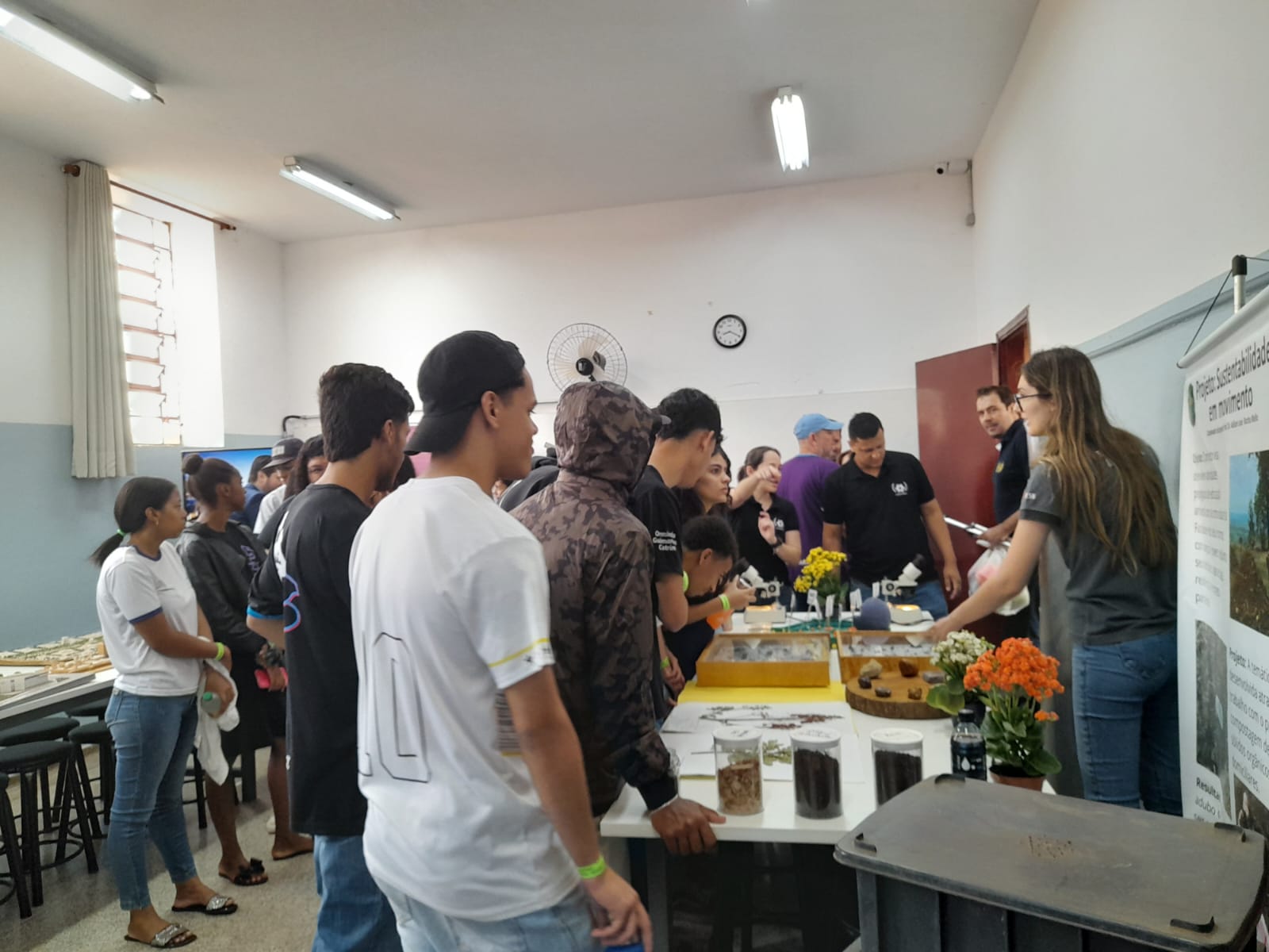 8883dd0e-a94c-465b-ab98-080e94fefa08